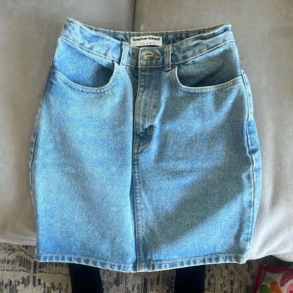 American apparel Jean, mini skirt light wash size small - Picture 1 of 2